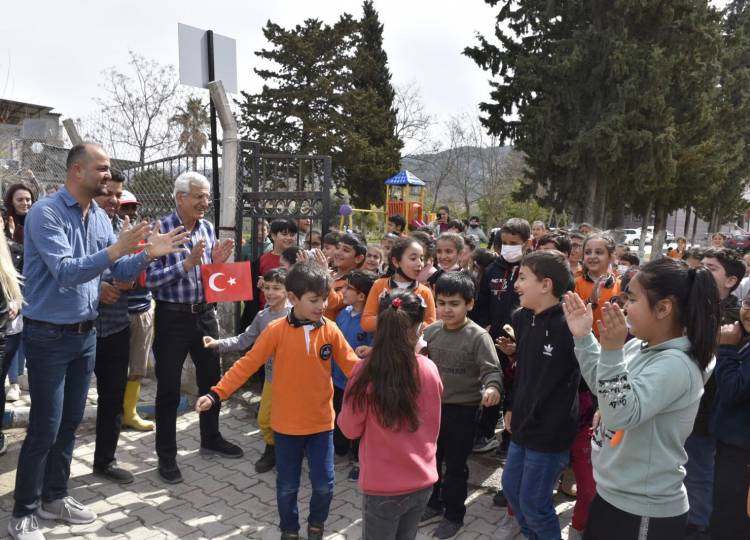 ARSUZ’DA ‘6. GELENEKSEL BAHAR ETKİNLİKLERİ’NİN STARTI VERİLDİ