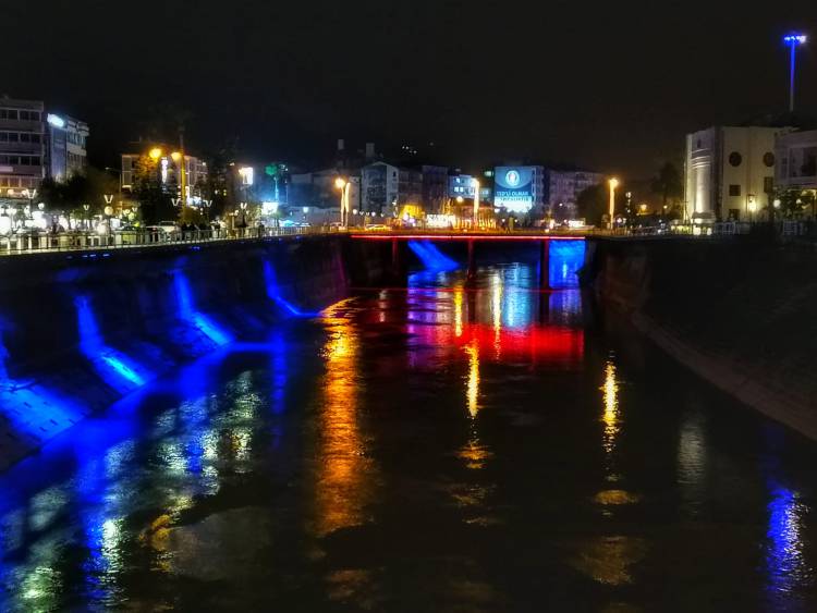 HATAY’IN IŞIKLARI MAVİ KIRMIZI