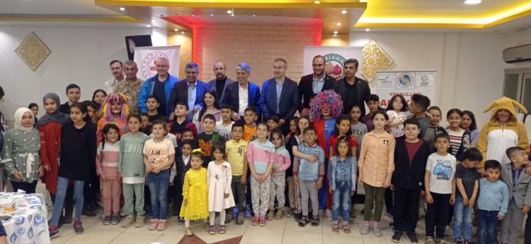 YAVUZ;" YETİMLERİMİZ İLE GEÇİRDİĞİM O DAKİKALAR HAYATIMIN EN ANLAMLI VE EN  GÜZEL DAKİKALARI OLDU"