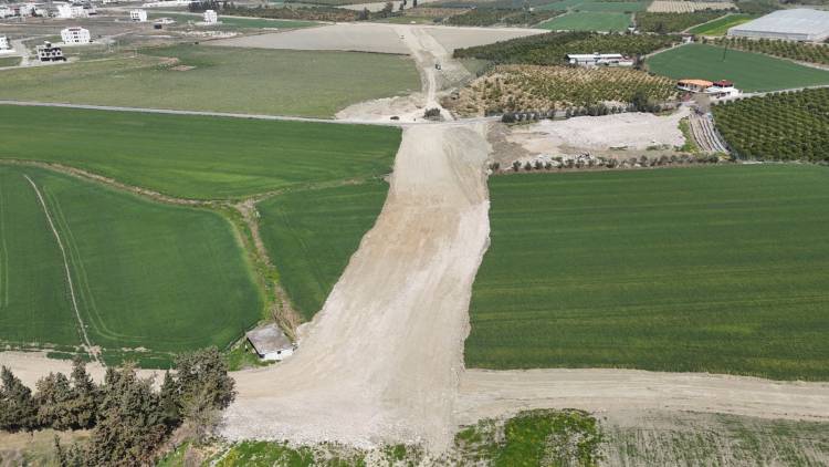 ARSUZ “ÇETİLLİK–KONACIK ÇEVRE YOLU” PROJESİ’NİN 2,5 KM’Sİ TAMAMLANDI  